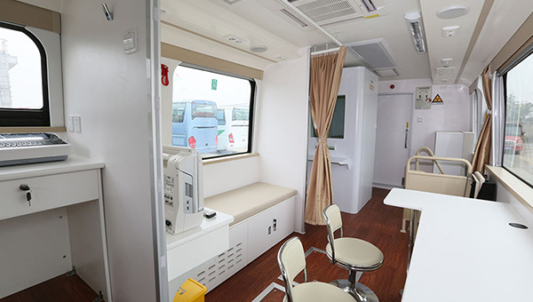 11米健康體檢車 宇通醫(yī)療體檢車的移動健康解決方案